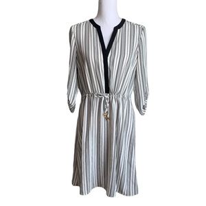 H&M Black & White V- neck Waisted Drawstring Dress Size 10